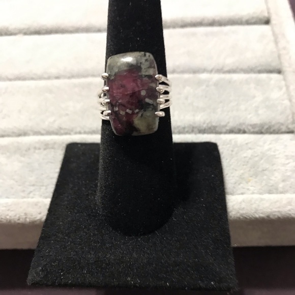 New Sterling Silver Square Russian Eudialyte Ring Size 8 Crystal Gem Reds Green - Picture 8 of 12